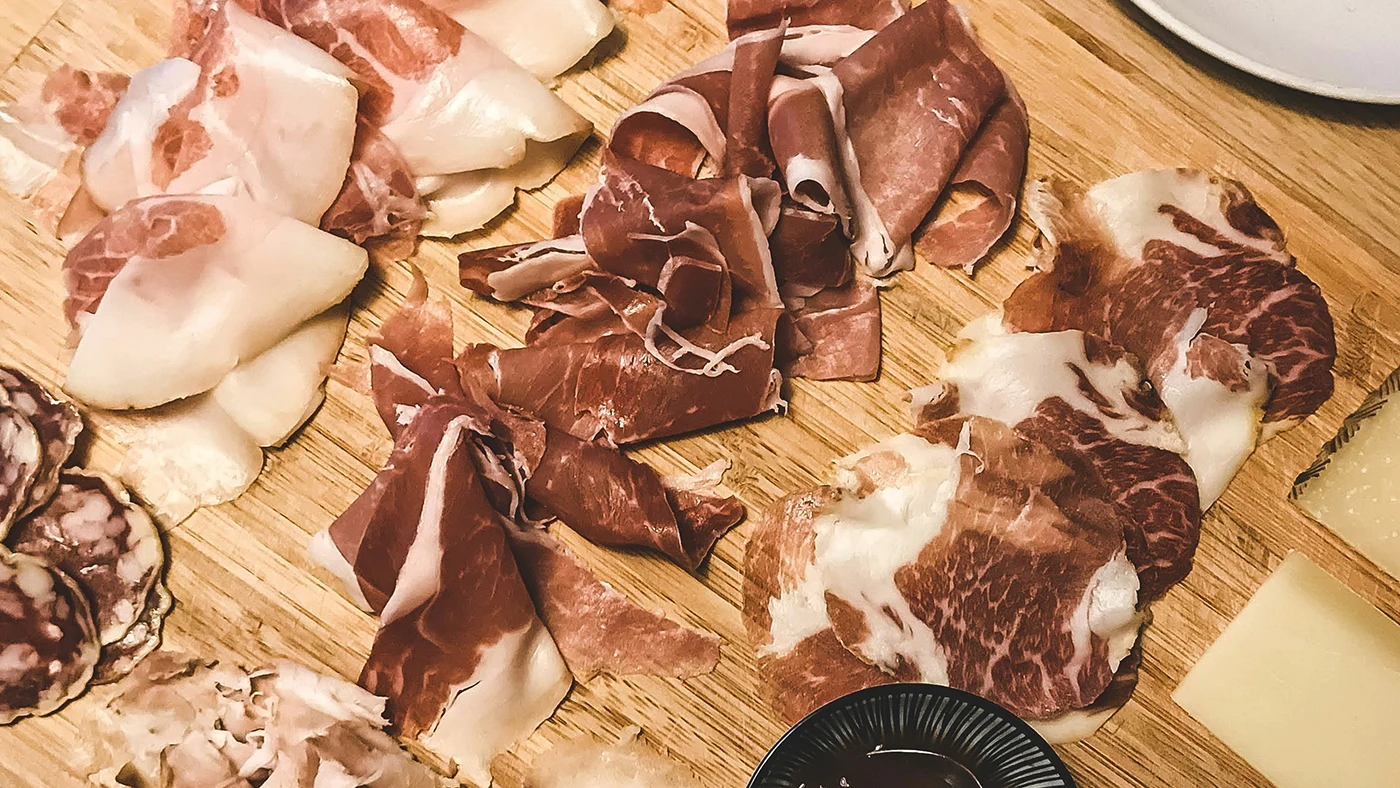 Find delis near you